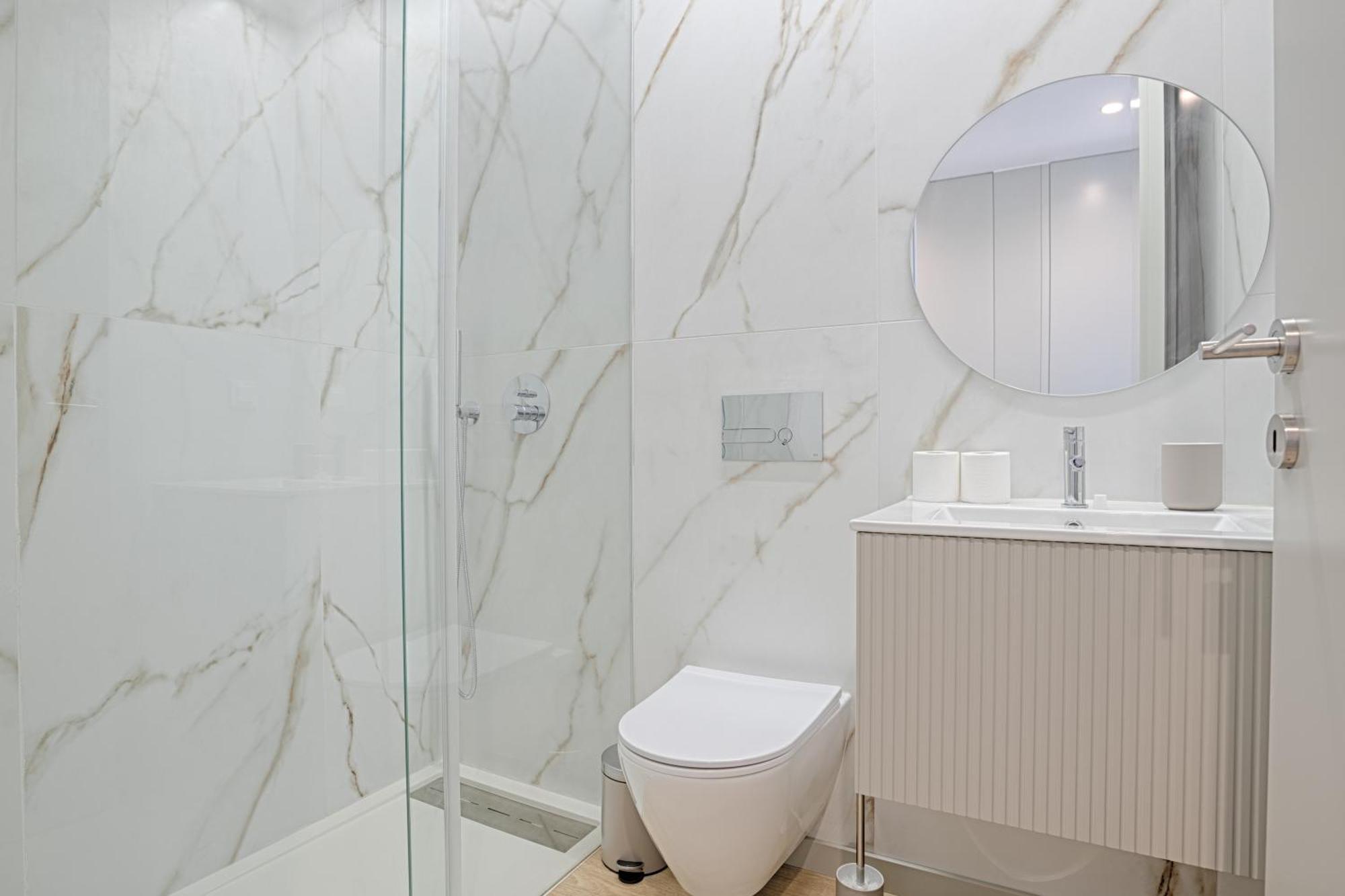 Ferienwohnung Brand New Luxurious Ap T2 - Amazing View- With Garage Vila Nova de Gaia Exterior foto